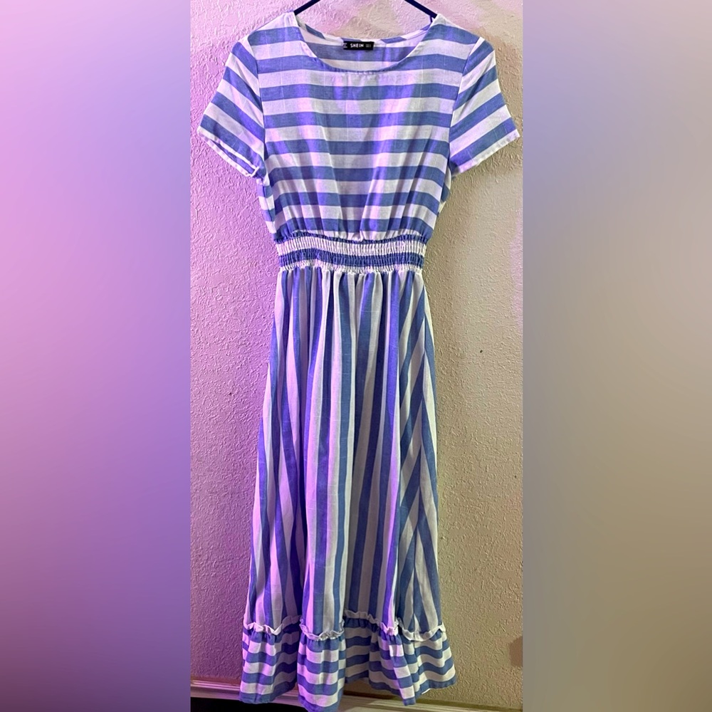 SHEIN dress in WHITE with BLUE stripes in size SMALL.
